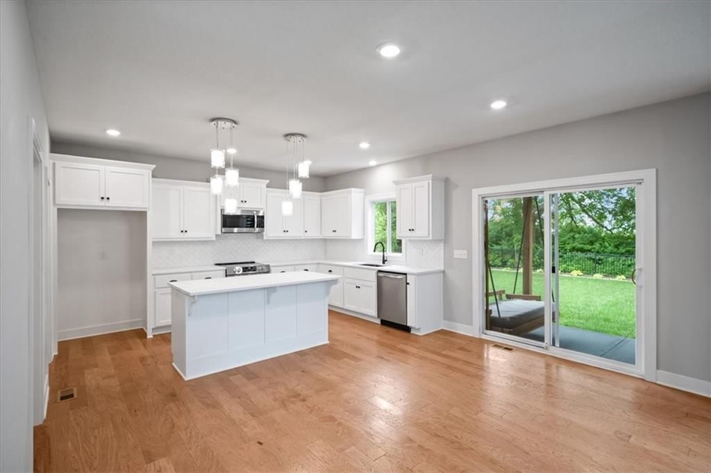 3101 SW Arbor Tree Drive — photo 11