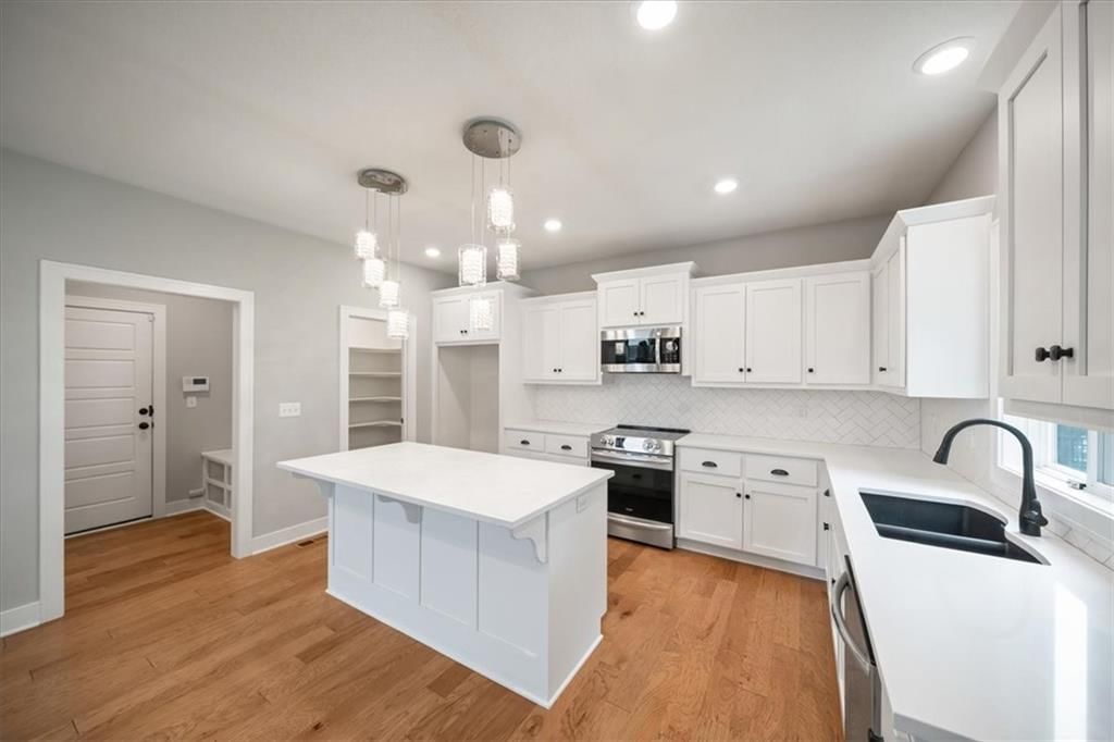3101 SW Arbor Tree Drive — photo 14