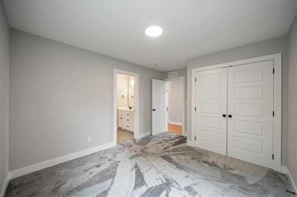 3101 SW Arbor Tree Drive — photo 32