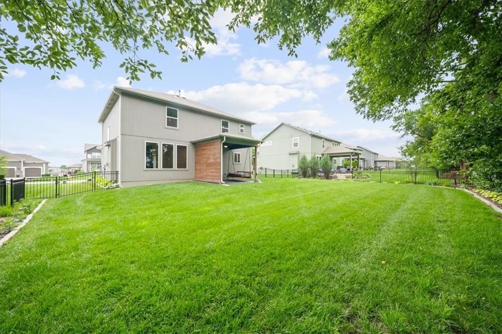 3101 SW Arbor Tree Drive — photo 36