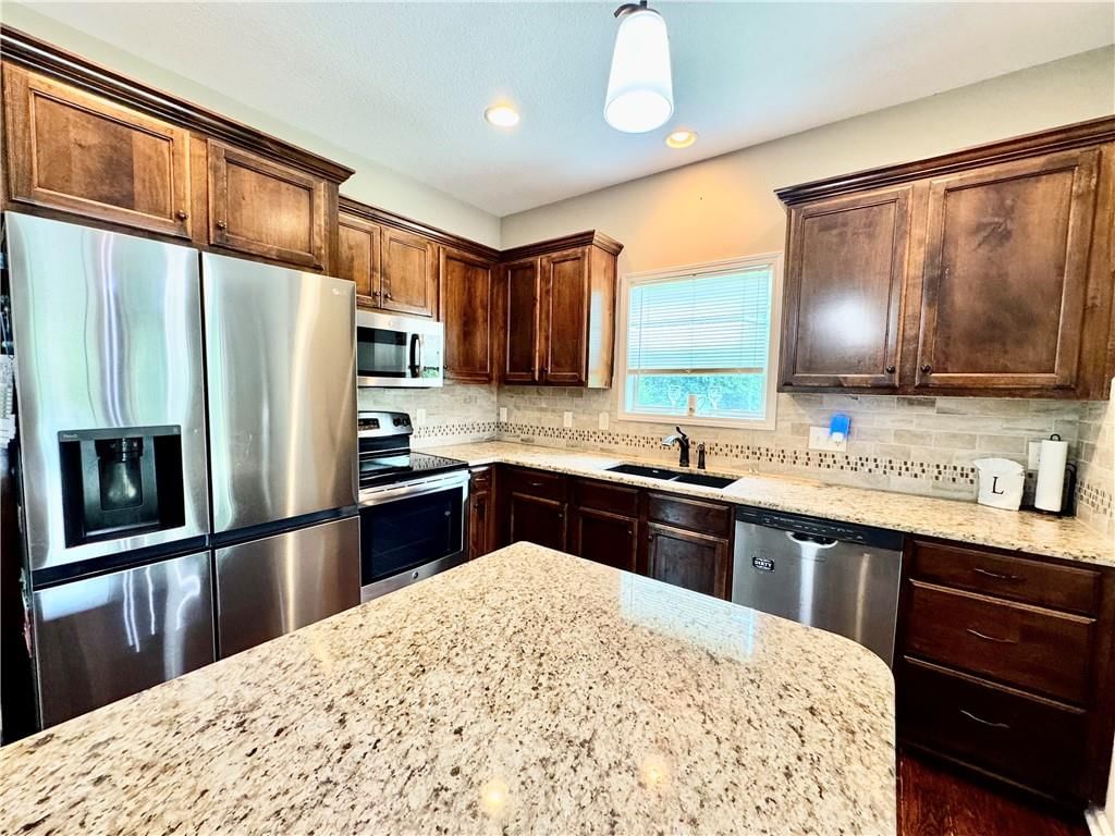 1117 Tamarisk Drive — photo 5