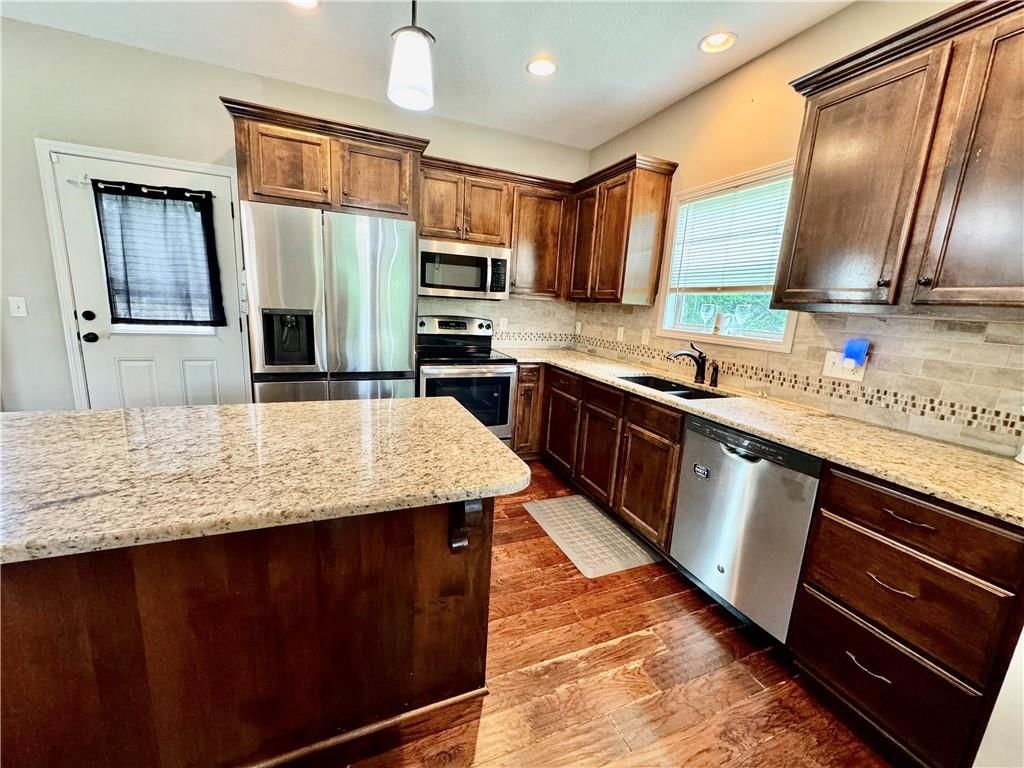 1117 Tamarisk Drive — photo 7