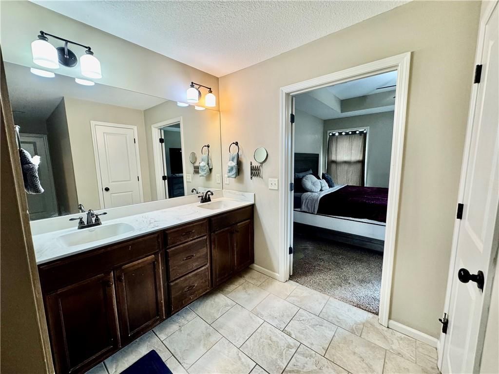 1117 Tamarisk Drive — photo 13