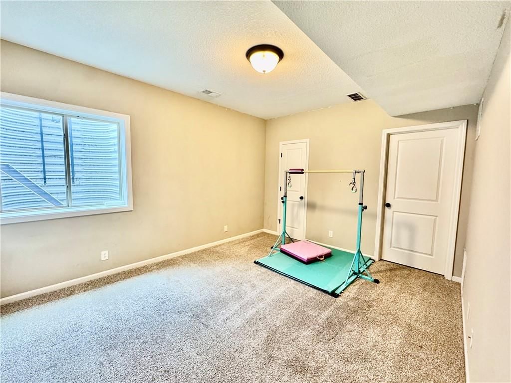 1117 Tamarisk Drive — photo 22