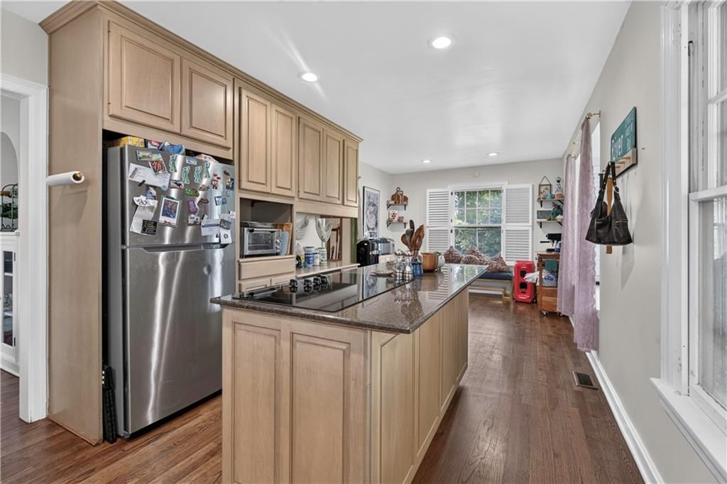 609 E 92nd Terrace — photo 19