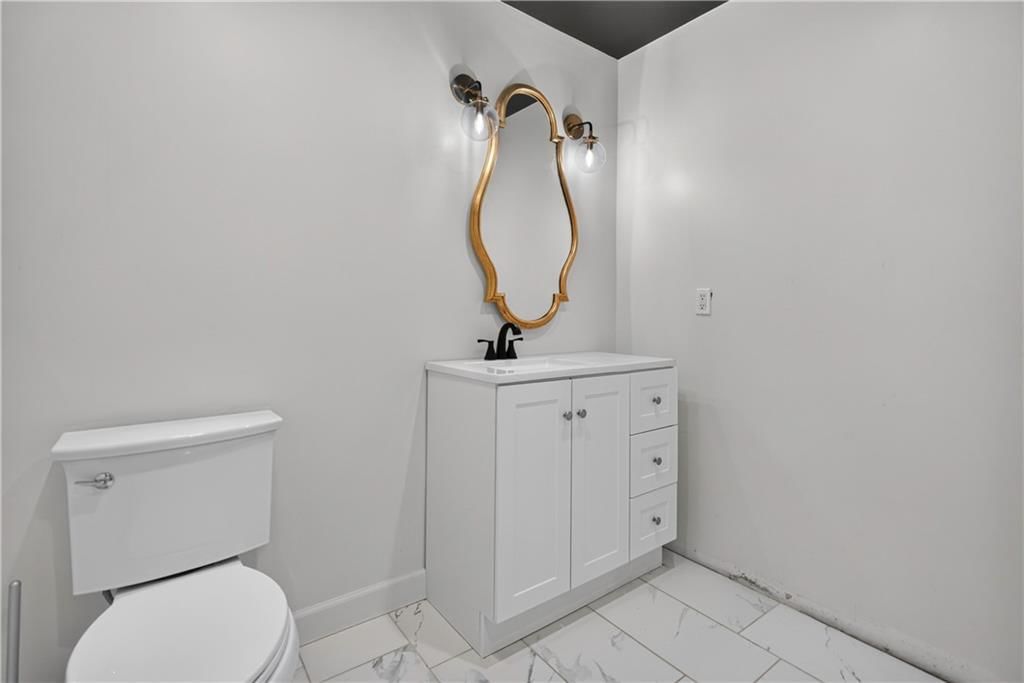609 E 92nd Terrace — photo 38
