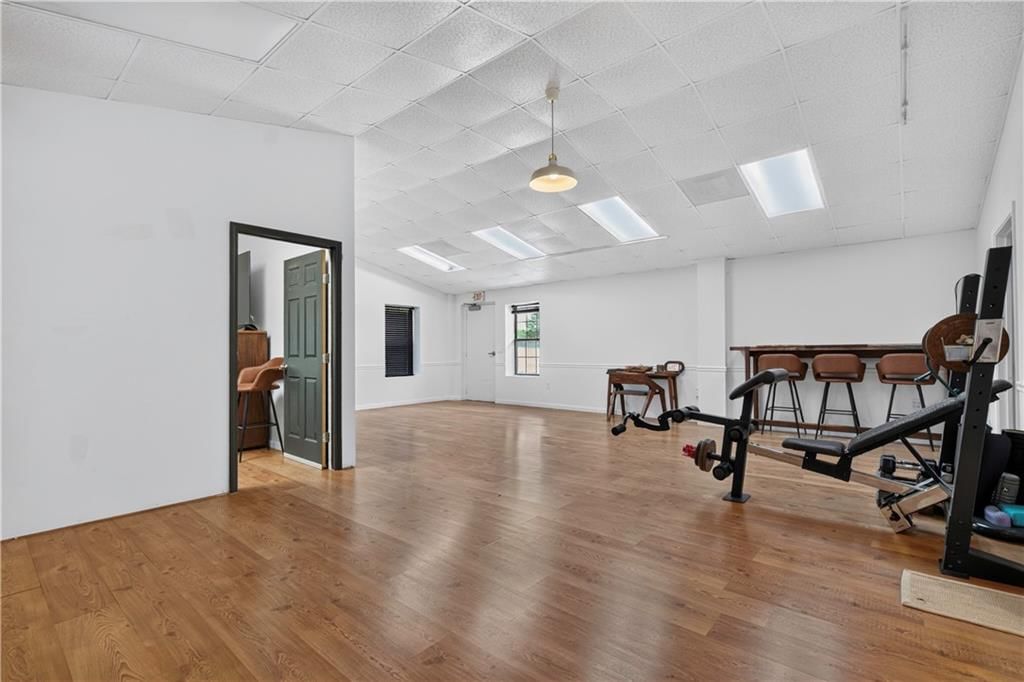 609 E 92nd Terrace — photo 46
