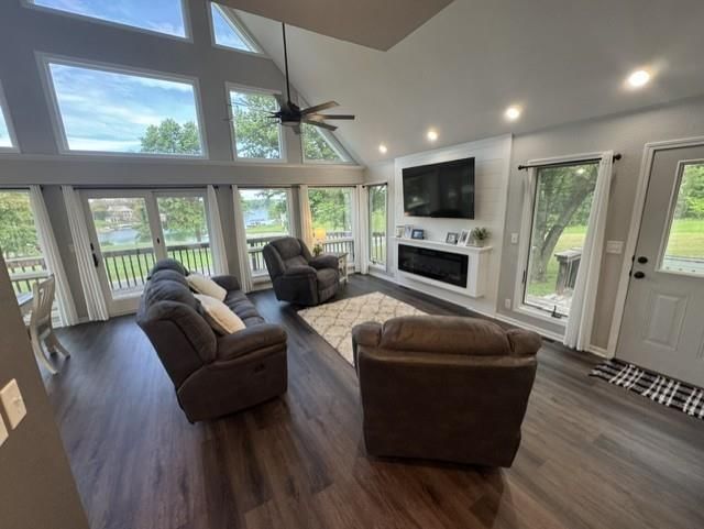 385 Lake Viking Terrace — photo 9