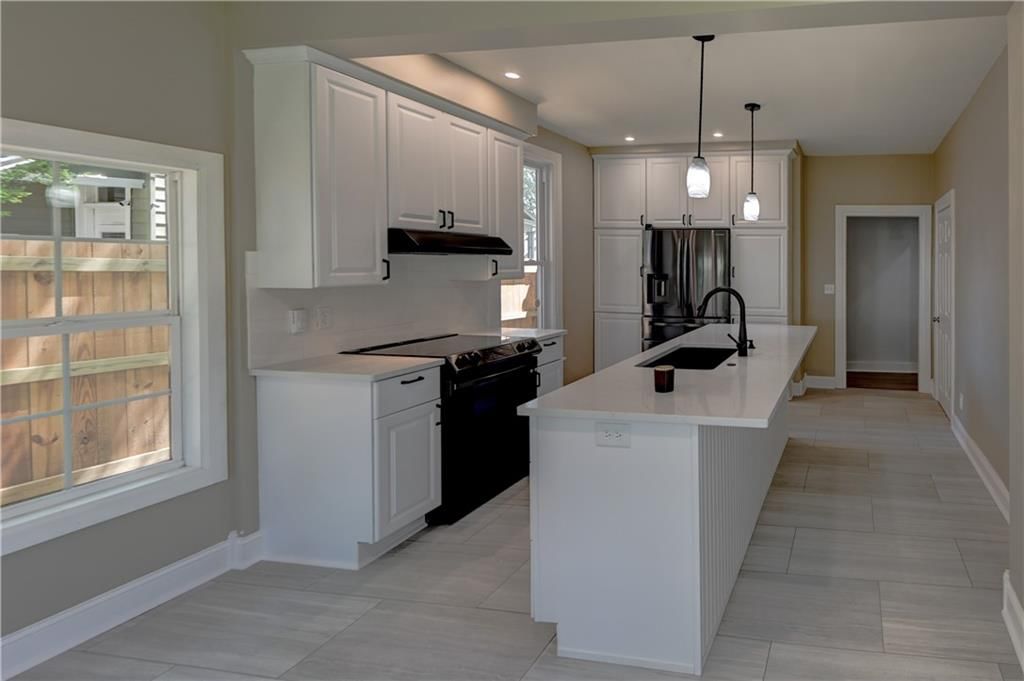 3920 Terrace Street — photo 27