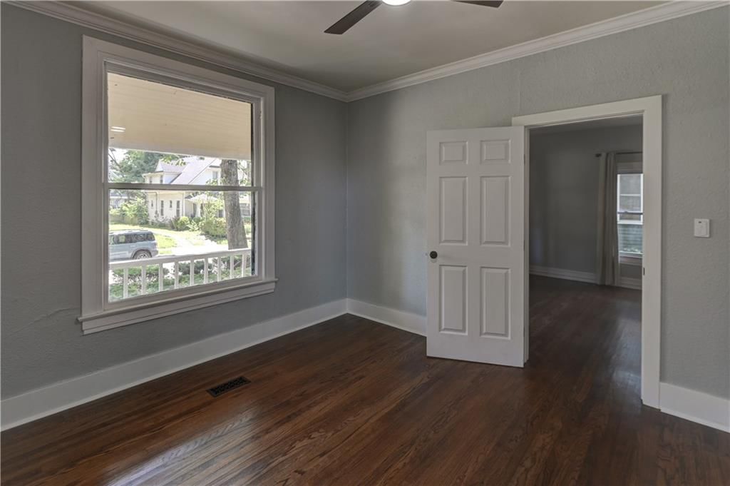 3920 Terrace Street — photo 39