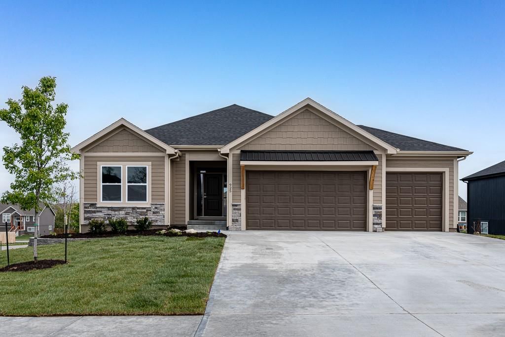 15601 Austin Court — photo 1