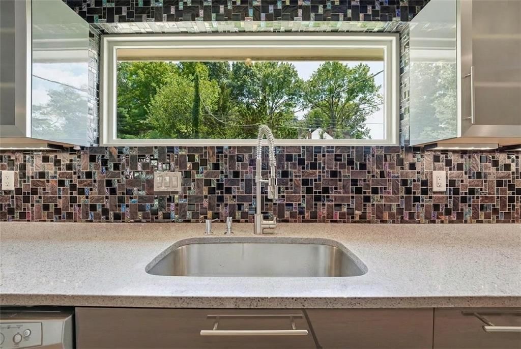 6723 W 66th Street — photo 11
