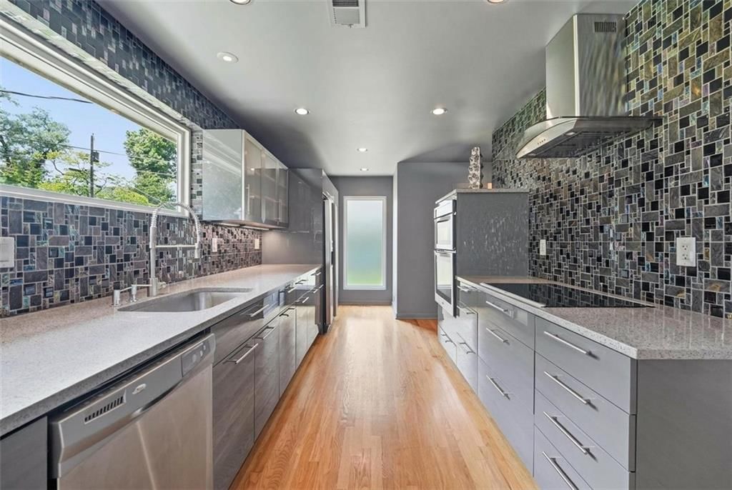 6723 W 66th Street — photo 13