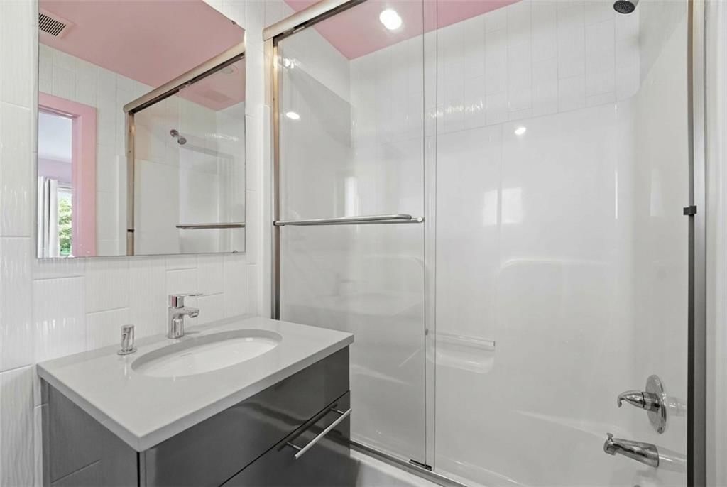 6723 W 66th Street — photo 23