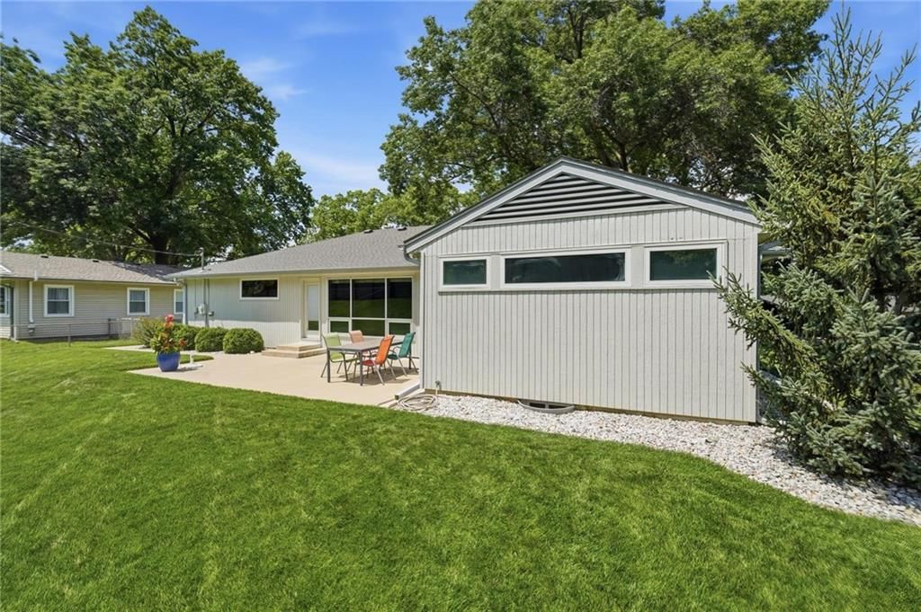 6723 W 66th Street — photo 39