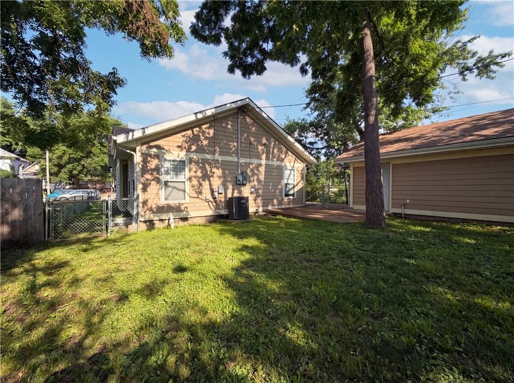 3407 Forest Avenue — photo 5