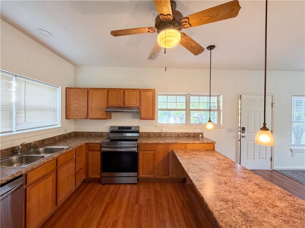 3407 Forest Avenue — photo 8