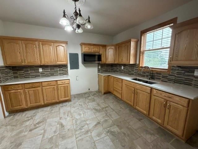 4802 King Hill Avenue — photo 6
