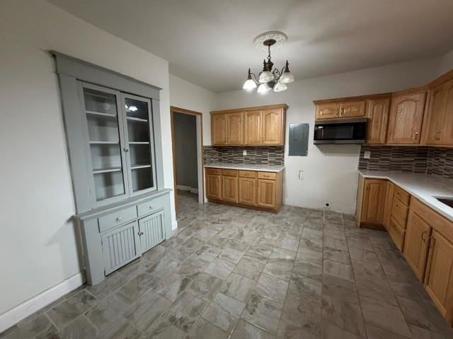 4802 King Hill Avenue — photo 8