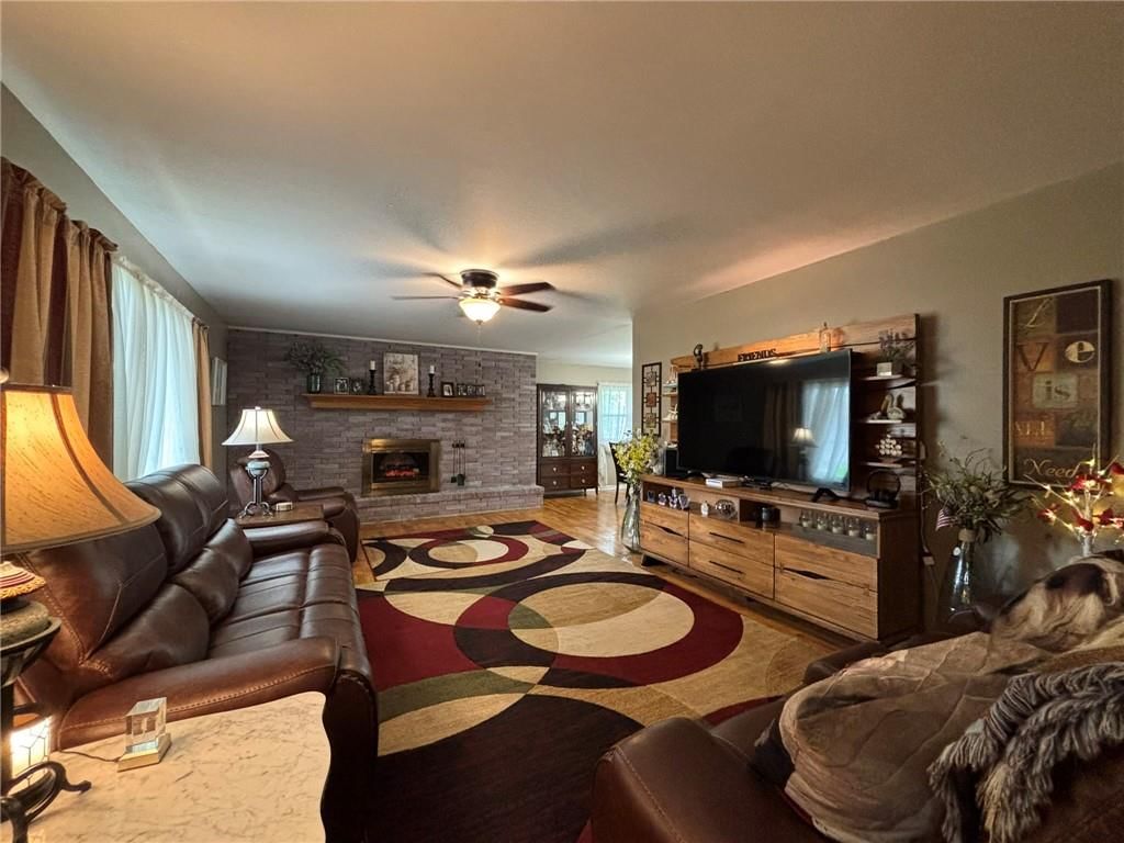 3426 Linda Lane — photo 8