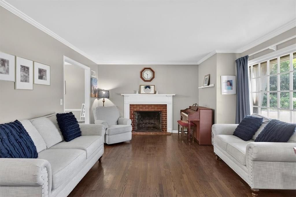 10287 Rosewood Street — photo 3