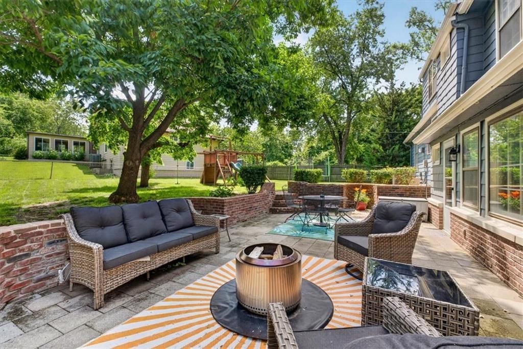 10287 Rosewood Street — photo 23