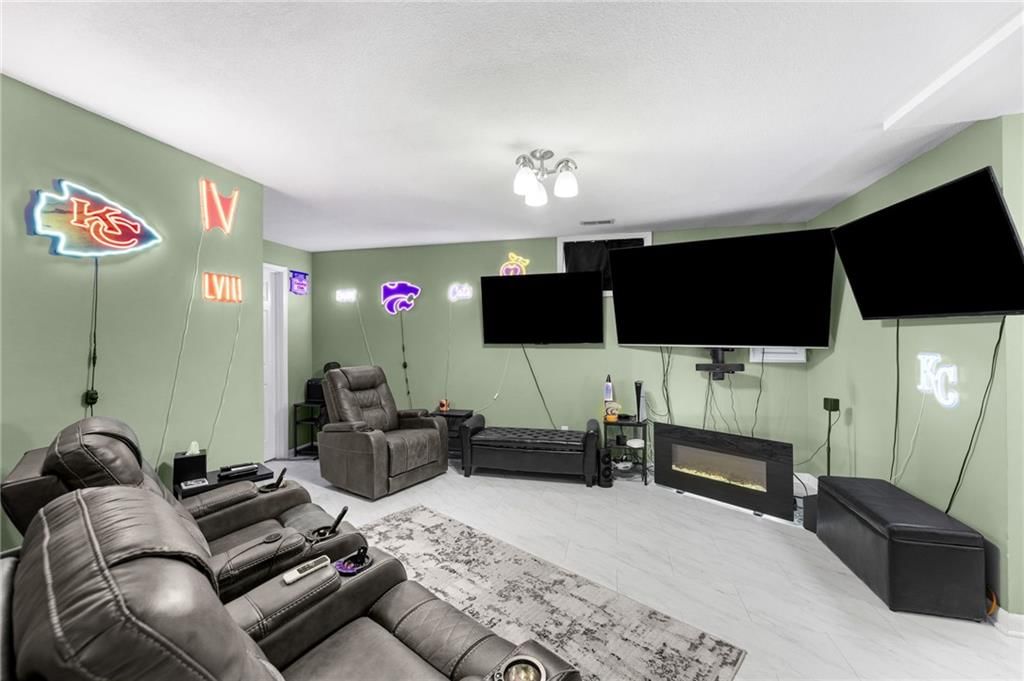 1405 Pine Court — photo 32
