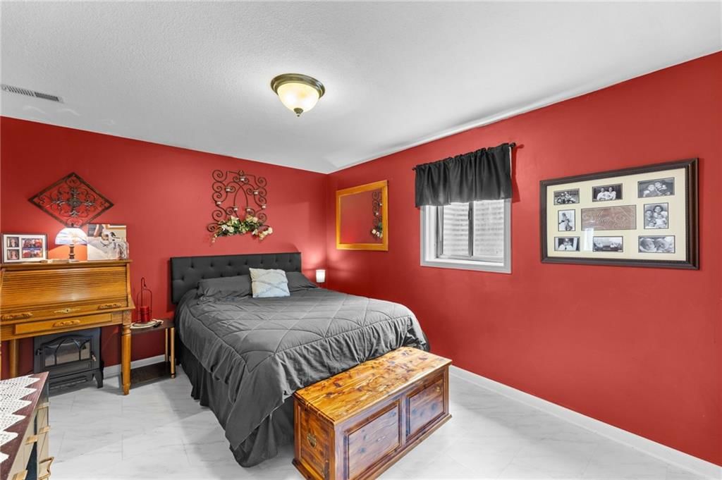 1405 Pine Court — photo 36