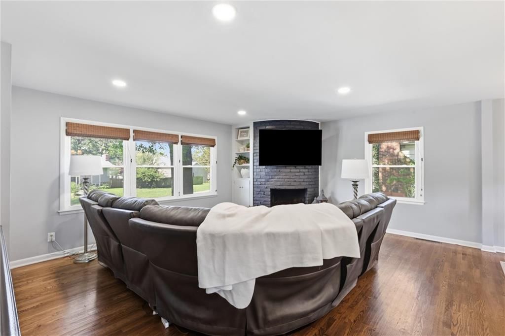 10014 Moody Park Drive — photo 9