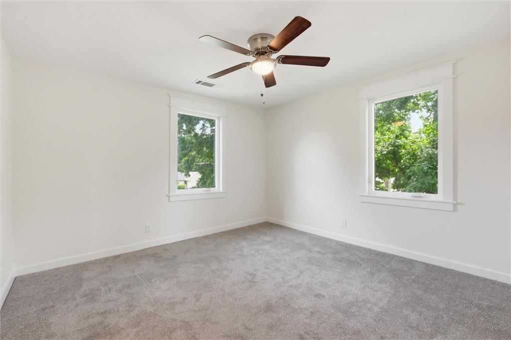 301 Allcutt Avenue — photo 24
