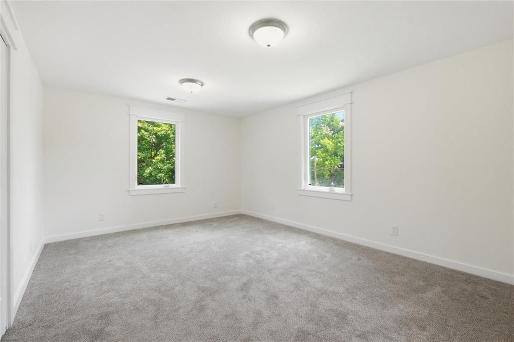 301 Allcutt Avenue — photo 26