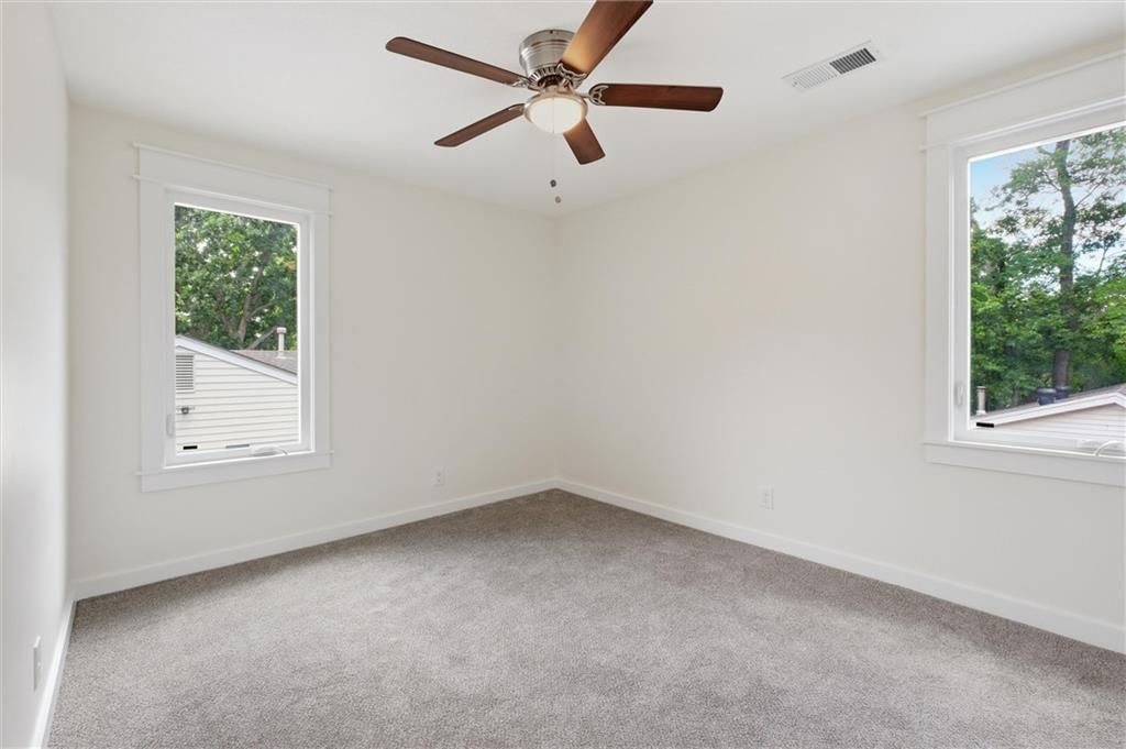 301 Allcutt Avenue — photo 28