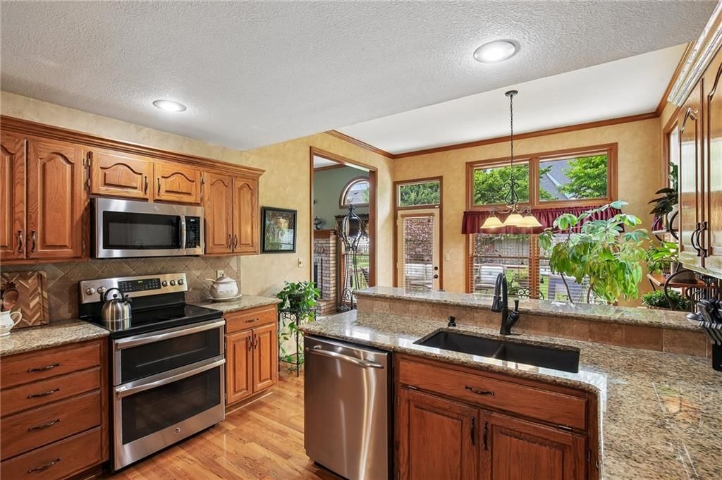 1083 NE Greenwood Court — photo 12