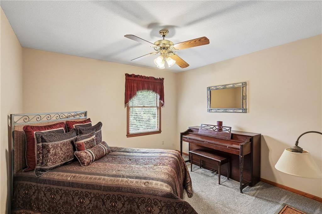 1083 NE Greenwood Court — photo 21