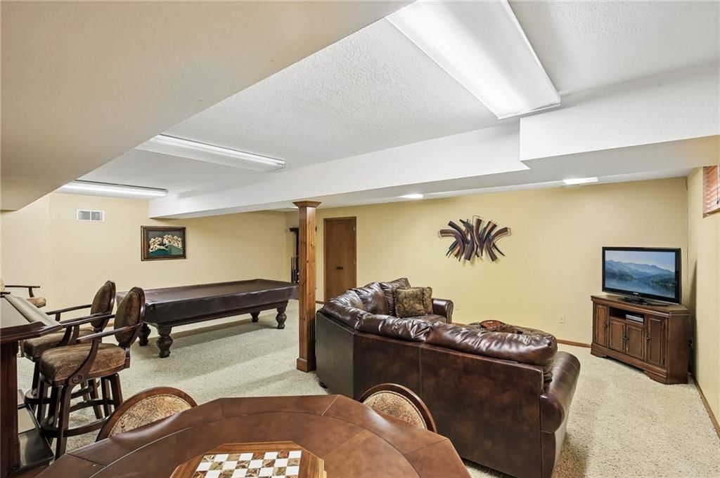 1083 NE Greenwood Court — photo 32