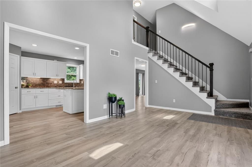 724 N Plum Rose Drive — photo 9