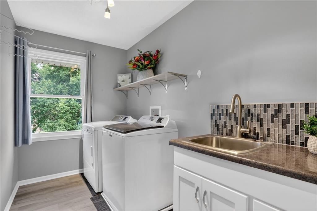 724 N Plum Rose Drive — photo 34