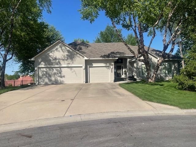 4317 NE Maplegate Court — photo 2