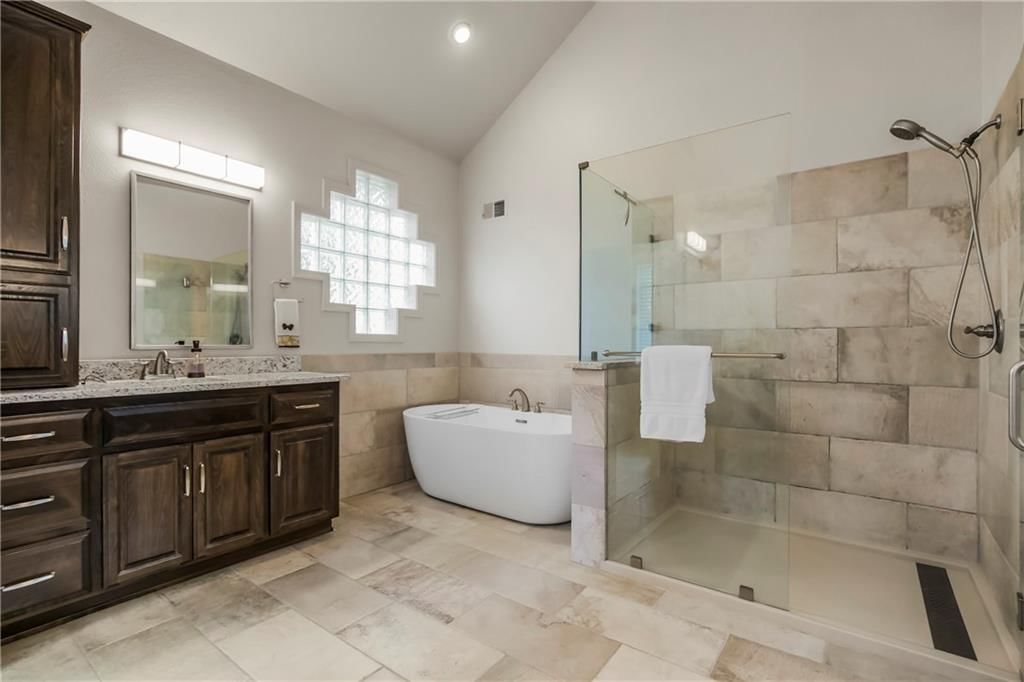 4317 NE Maplegate Court — photo 21