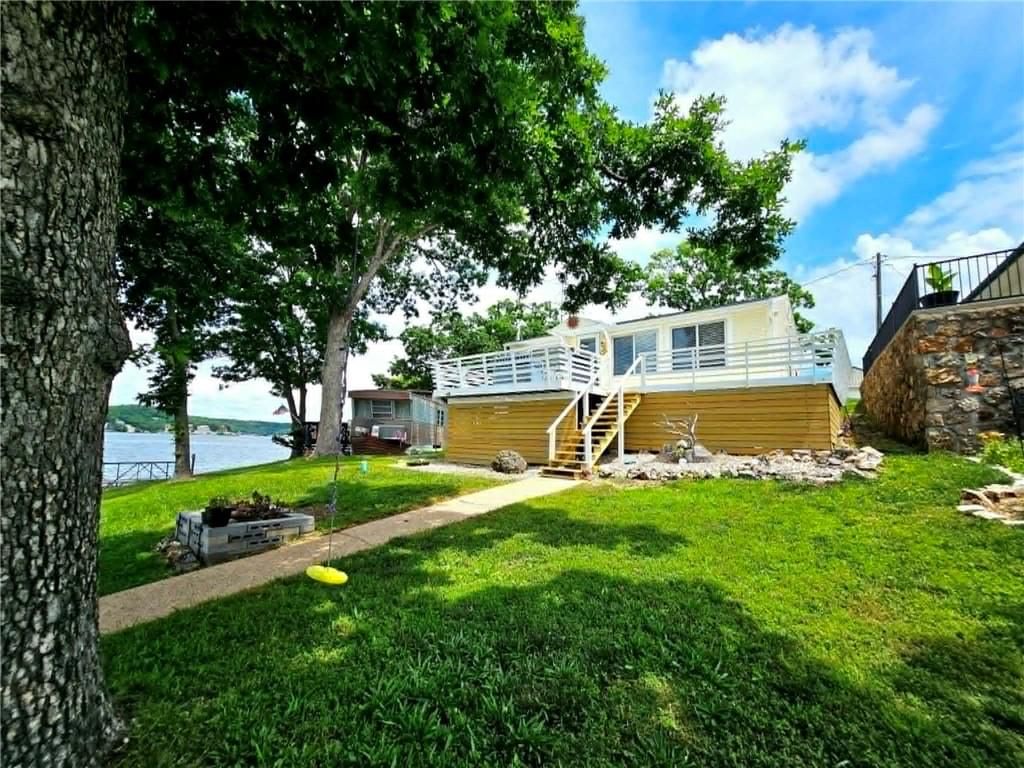 2205 Spring Cove Road — photo 1