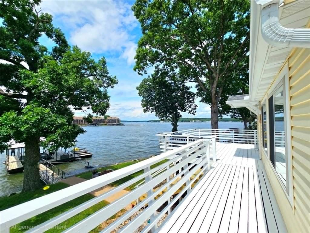 2205 Spring Cove Road — photo 2