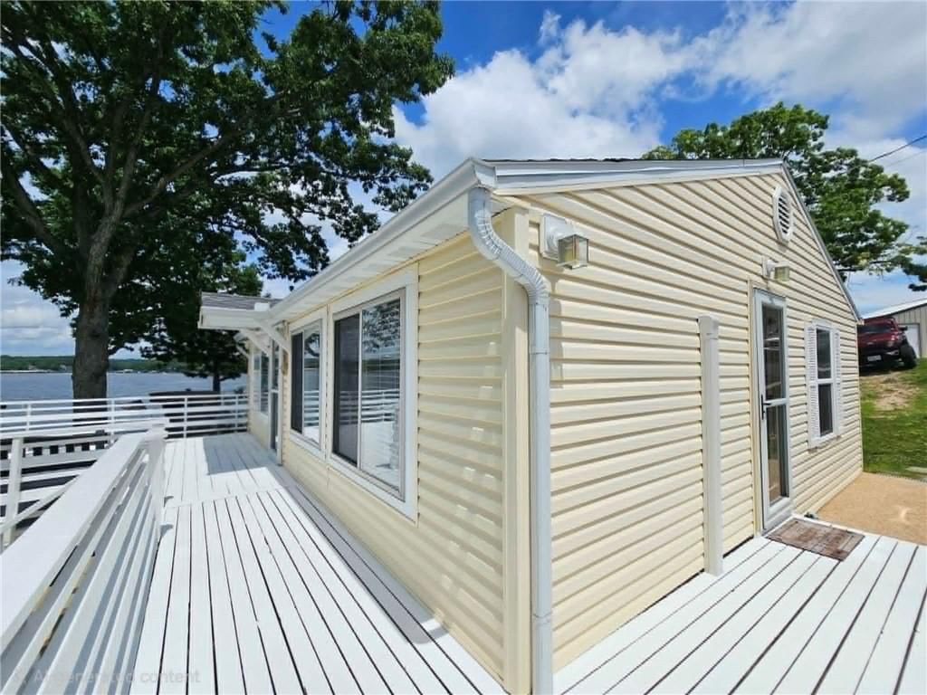 2205 Spring Cove Road — photo 3