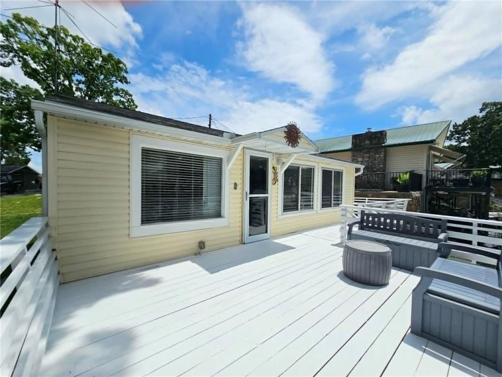 2205 Spring Cove Road — photo 4