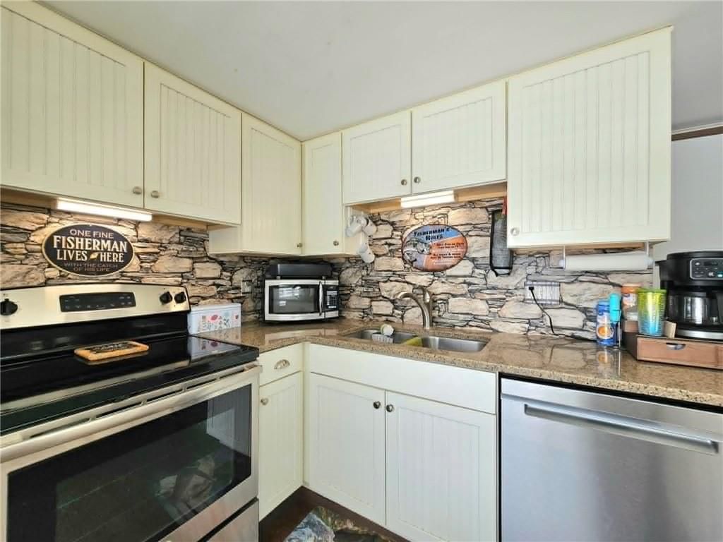 2205 Spring Cove Road — photo 7