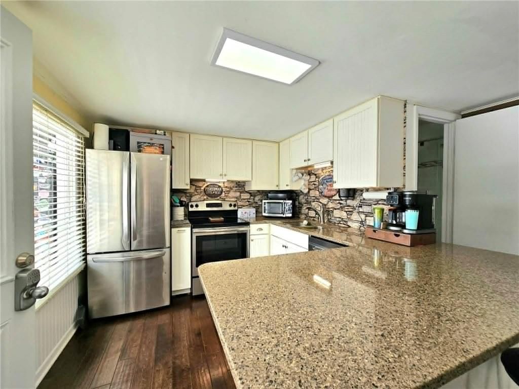 2205 Spring Cove Road — photo 8