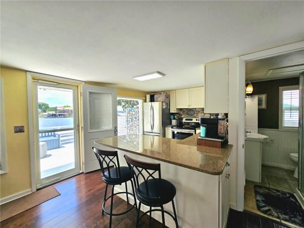 2205 Spring Cove Road — photo 10