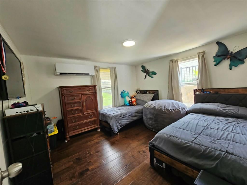 2205 Spring Cove Road — photo 21