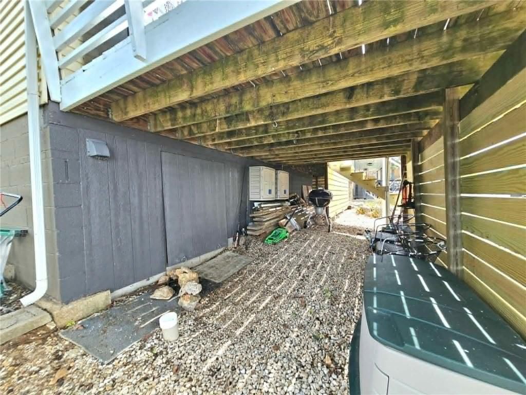 2205 Spring Cove Road — photo 34