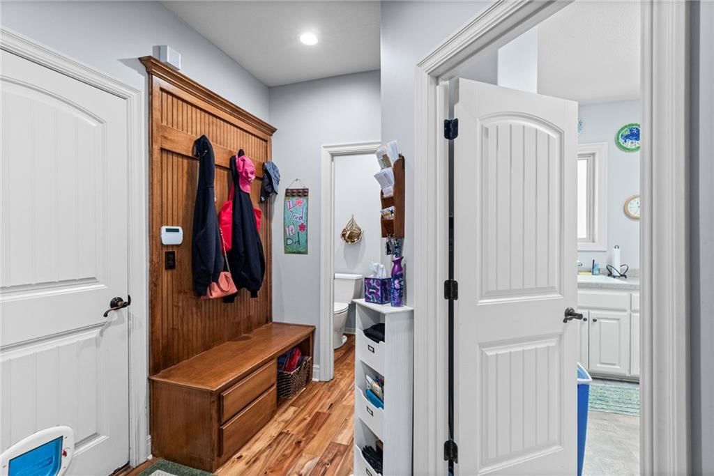9127 N Evanston Avenue — photo 32