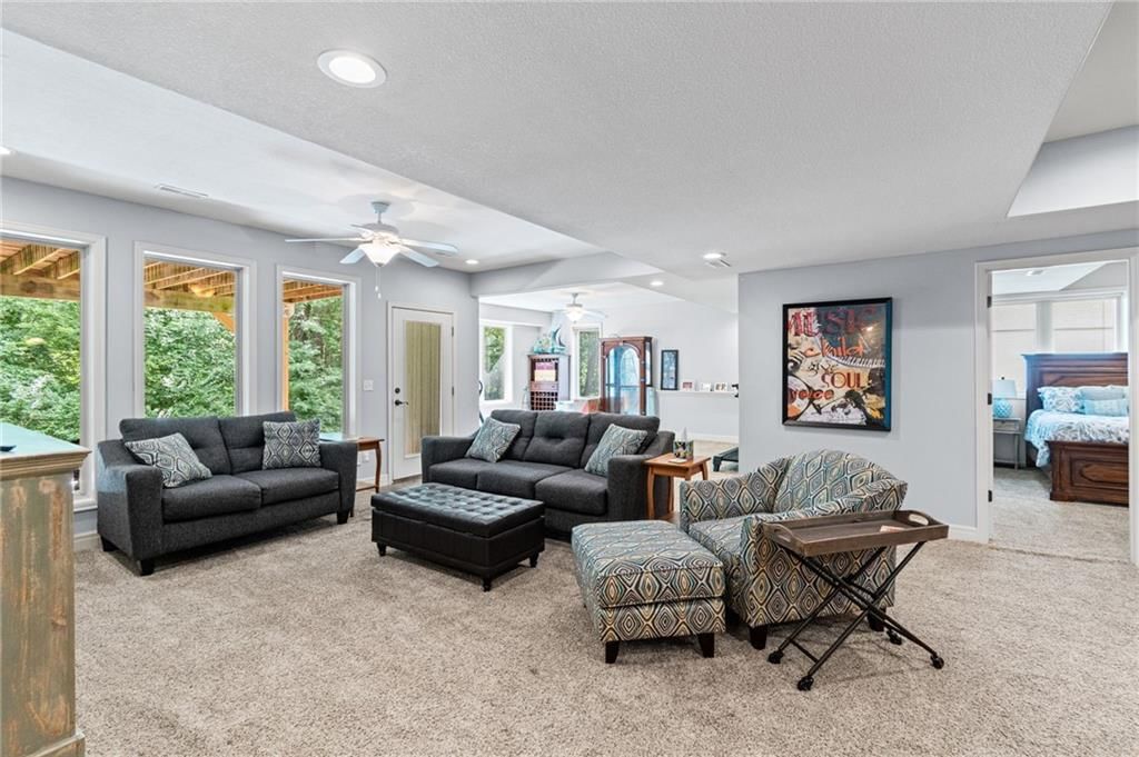 9127 N Evanston Avenue — photo 42